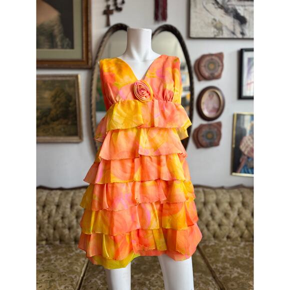 Vintage 70's Sunburst Mini Ruffle Flutter Dress Size Small/Medium - Picture 1 of 6